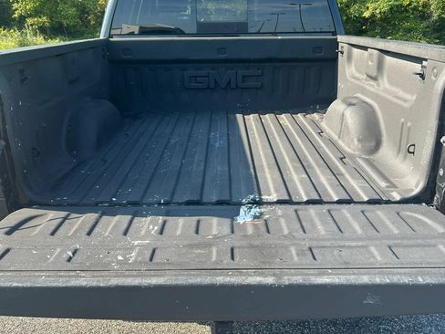 Used 2018 GMC Sierra 1500 SLT AWD/4WD image 13