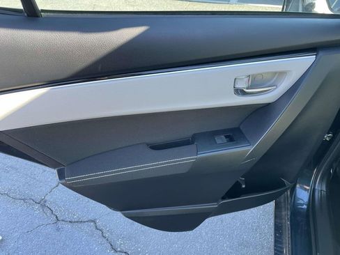 Used 2019 Toyota Corolla LE image 19