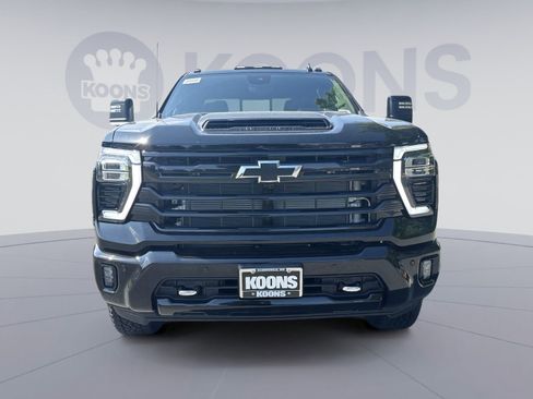 New 2026 Chevrolet Silverado 3500 High Country w/ High Country Premium Package AWD/4WD image 7