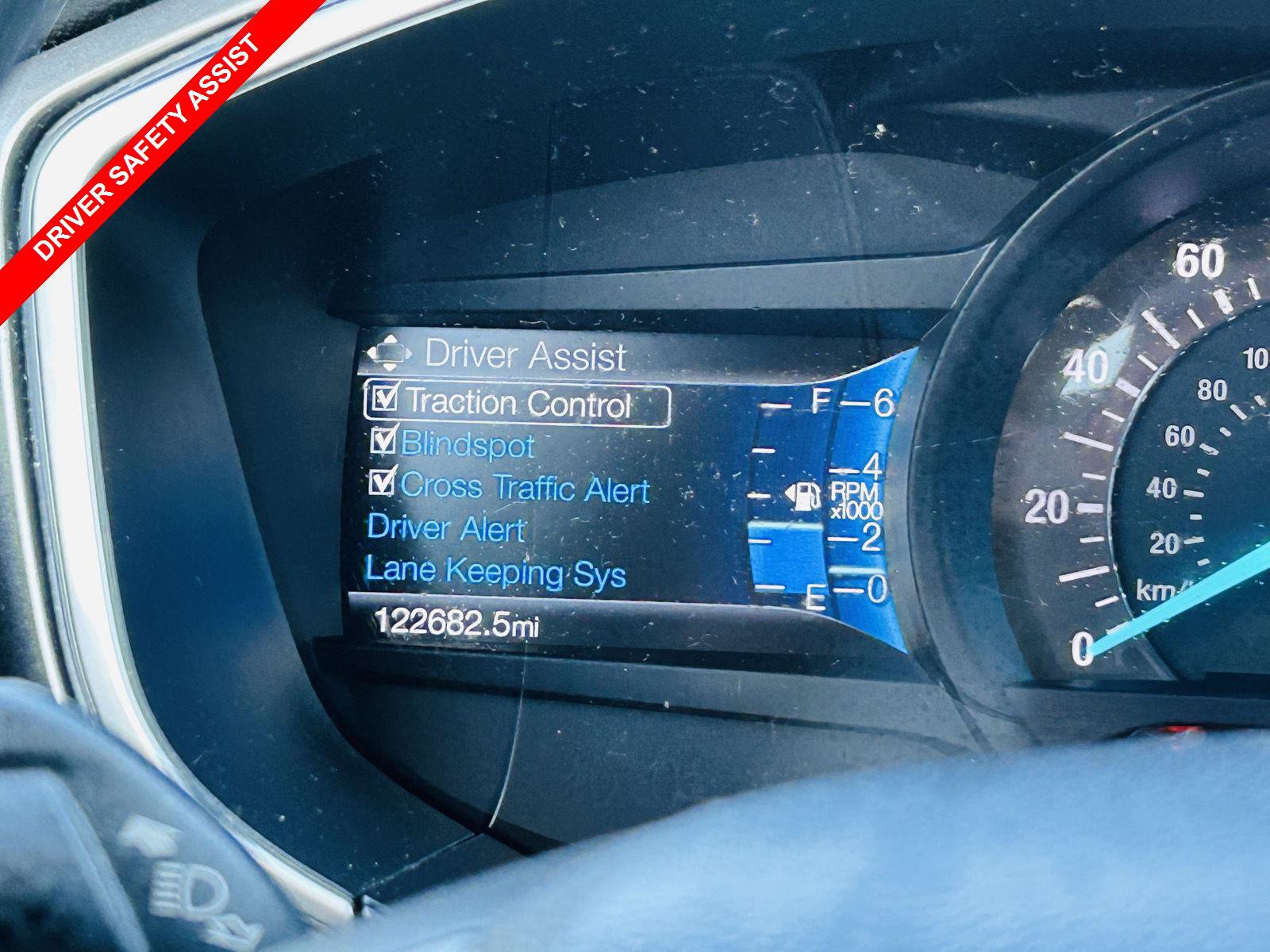 Used 2019 Ford Fusion SE FWD image 4