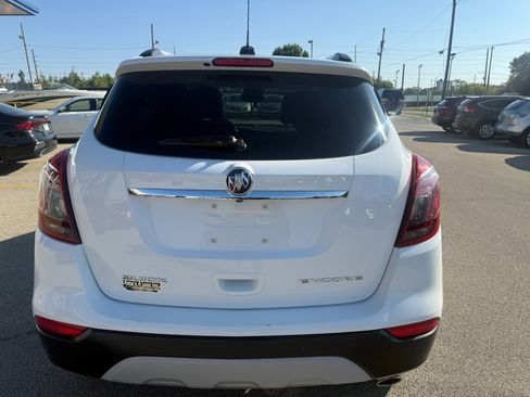 Used 2017 Buick Encore Essence image 3