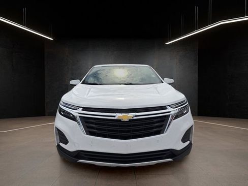 Used 2024 Chevrolet Equinox LT FWD image 2