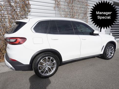 Used 2023 BMW X5 xDrive40i w/ Premium Package image 4