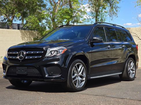 Used 2017 Mercedes-Benz GLS 550 4MATIC w/ Driver Assistance Package image 5