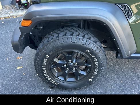 Used 2022 Jeep Wrangler Unlimited Sport image 12