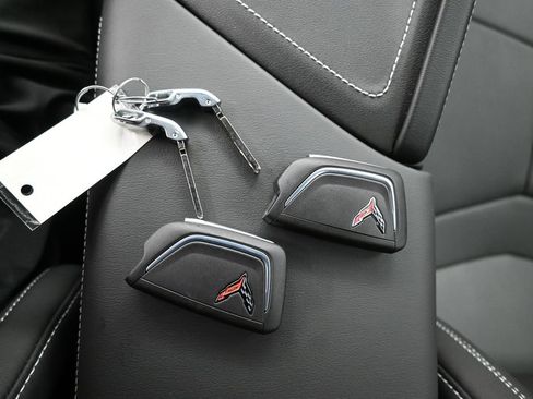 Used 2026 Chevrolet Corvette Stingray Coupe w/ 1LT RWD image 23