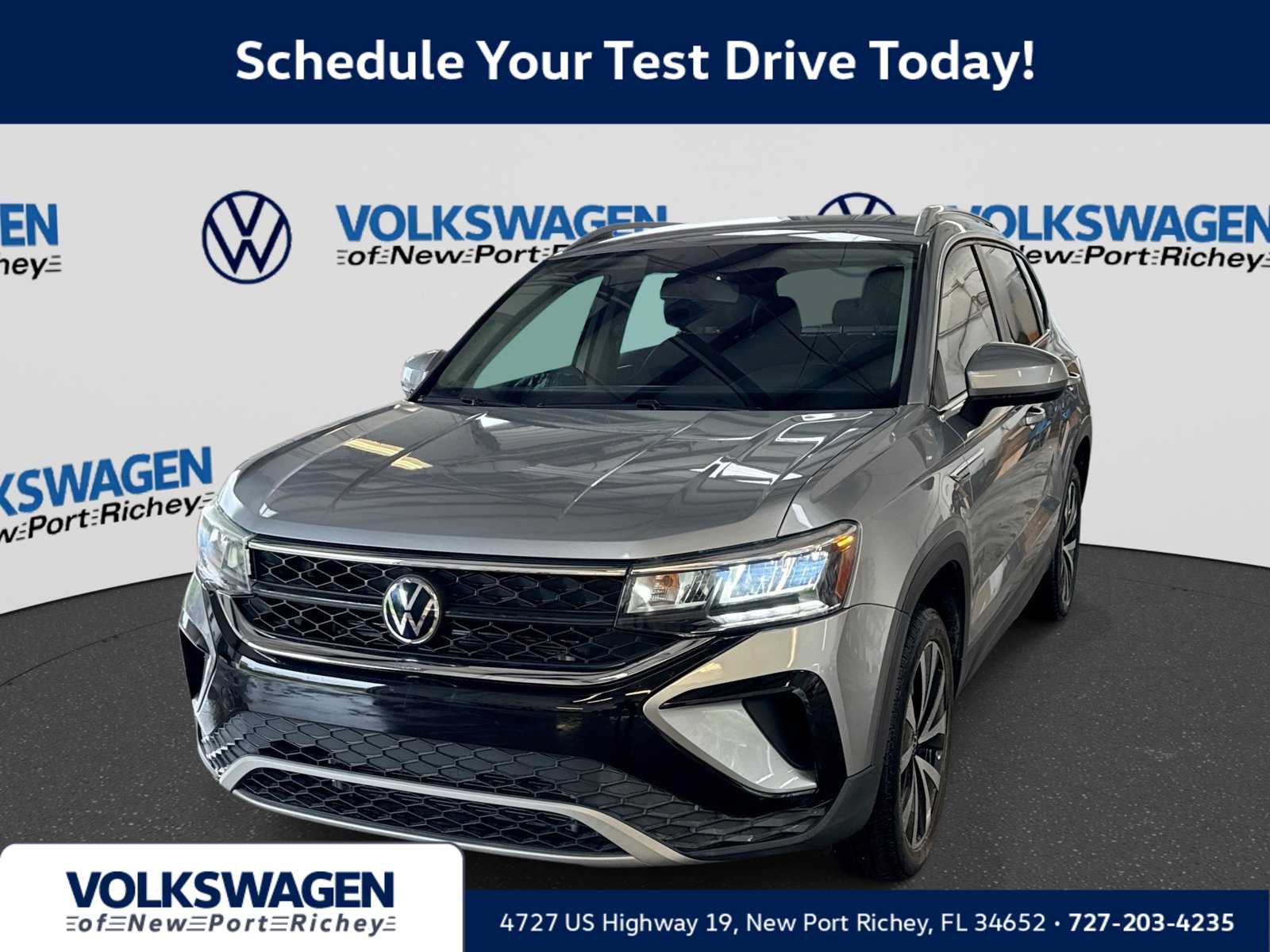 Used 2022 Volkswagen Taos SE FWD image 1