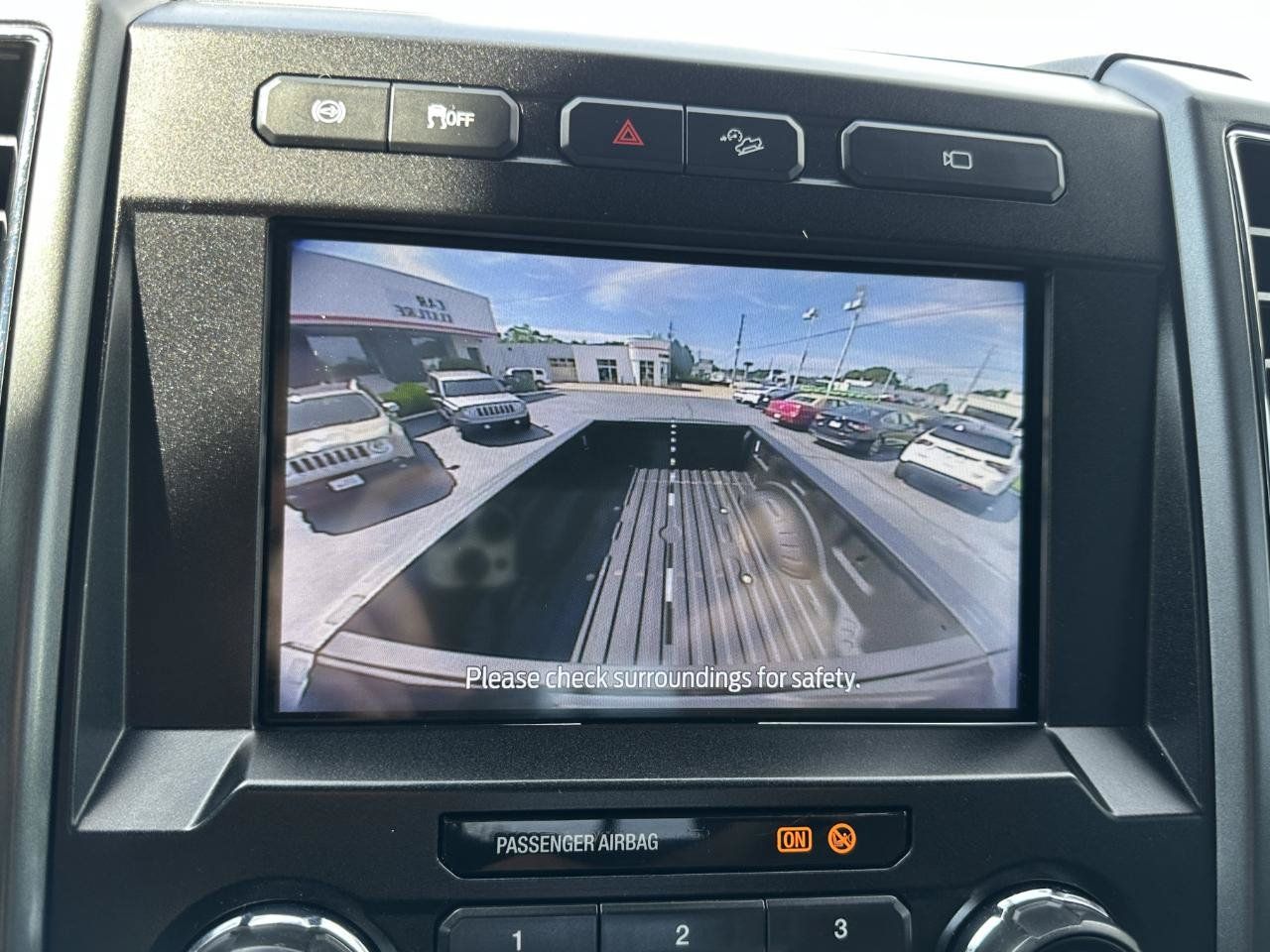 Used 2022 Ford F350 XLT w/ XLT Premium Package AWD/4WD image 65