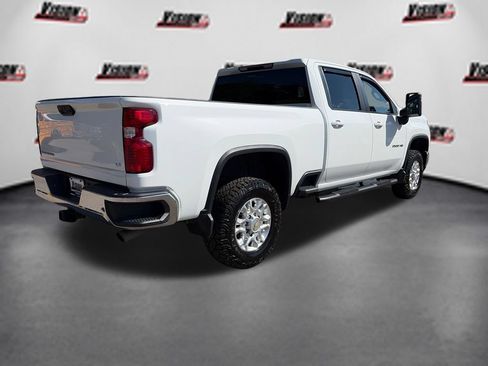 Used 2024 Chevrolet Silverado 2500 LT AWD/4WD image 5