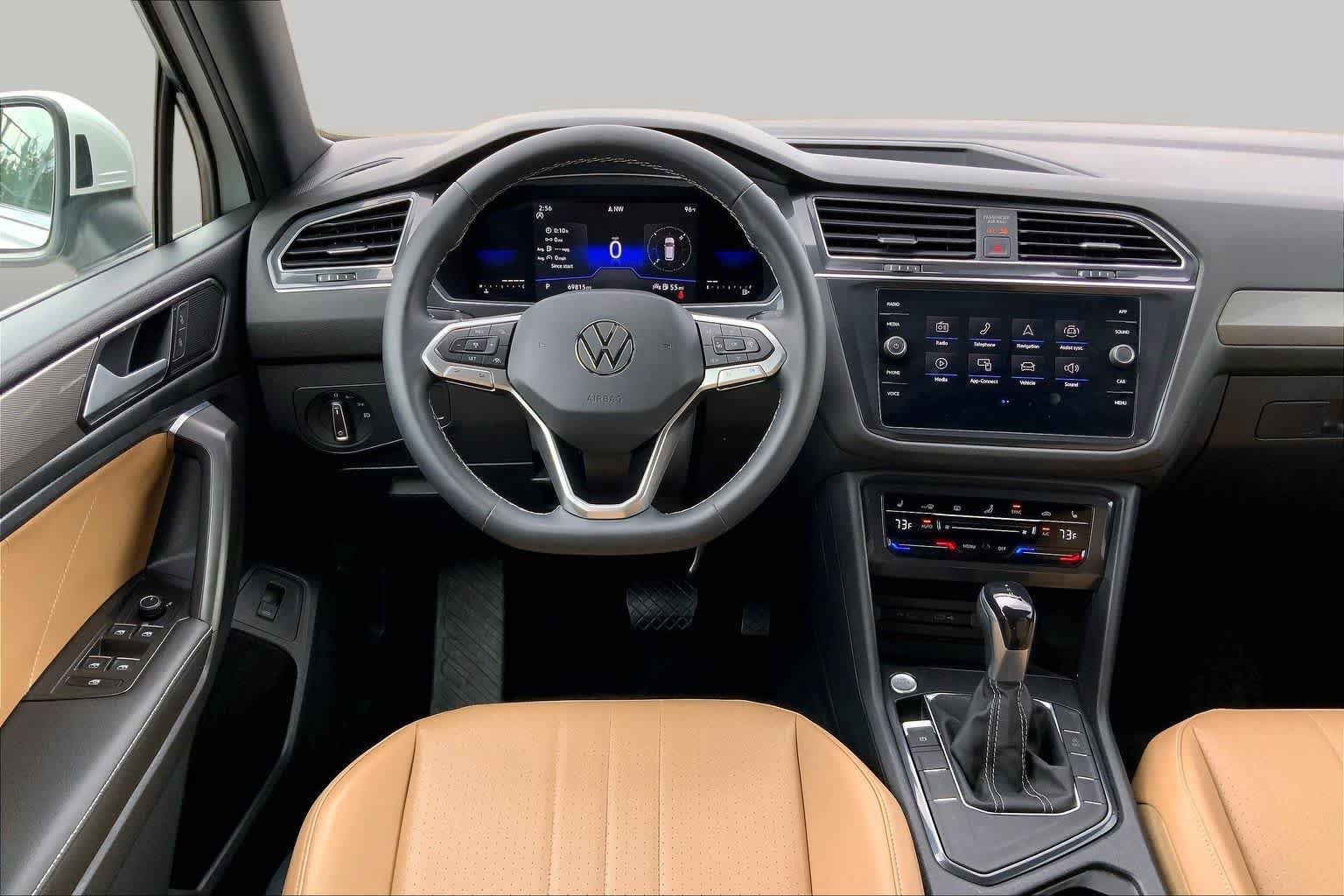Used 2022 Volkswagen Tiguan SE FWD image 10