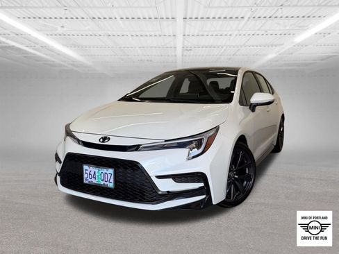 Used 2024 Toyota Corolla XSE FWD image 1