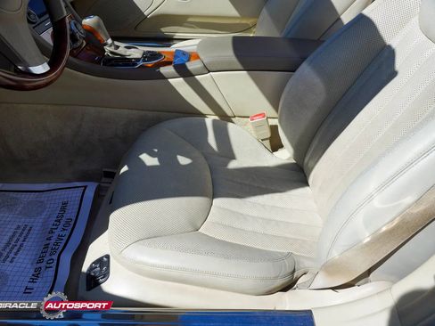 Used 2009 Mercedes-Benz SL 550 w/ Premium I Pkg image 25