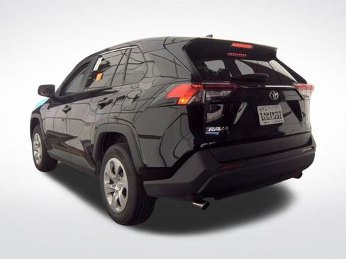 Used 2025 Toyota RAV4 LE AWD/4WD image 6