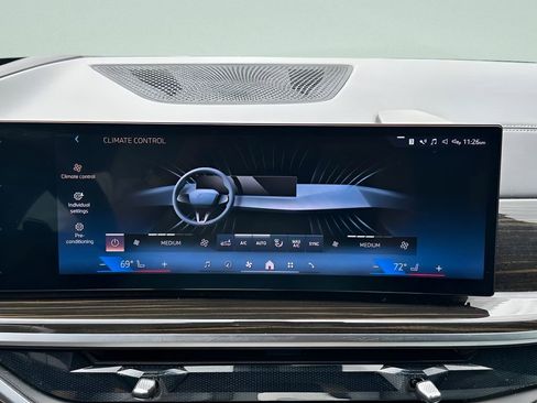 Certified 2025 BMW X5 sDrive40i w/ M Sport Package RWD image 18