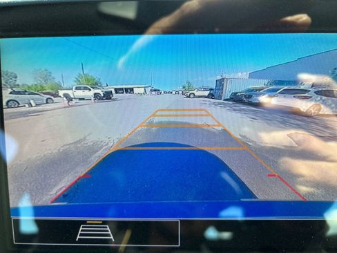 Used 2023 Chevrolet Malibu LT FWD image 22