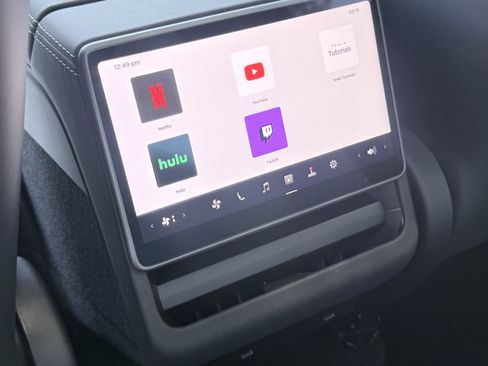 Used 2026 Tesla Model Y 2WD image 52
