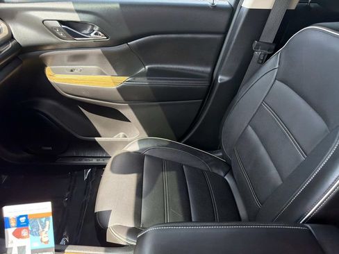 Used 2018 GMC Acadia Denali w/ Technology Package FWD image 20