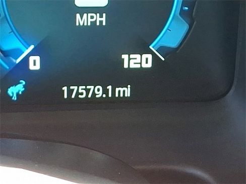 Used 2025 Ford Bronco Badlands image 23