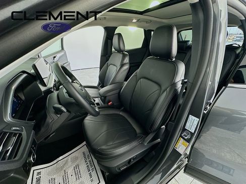 New 2025 Ford Escape Platinum w/ Premium Technology Package image 27