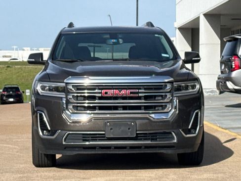 Used 2020 GMC Acadia SLT image 3
