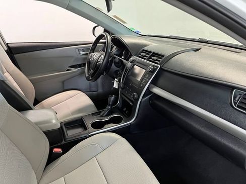 Used 2016 Toyota Camry SE FWD image 10