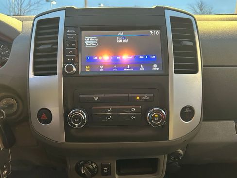 Used 2019 Nissan Frontier SV image 17