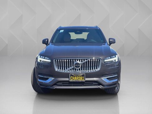 Certified 2023 Volvo XC90 T8 Ultimate AWD/4WD image 3