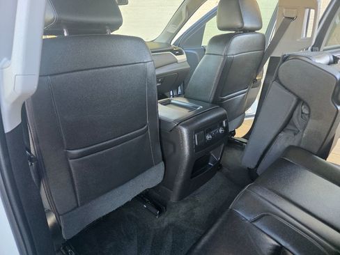 Used 2018 Chevrolet Tahoe LT image 32