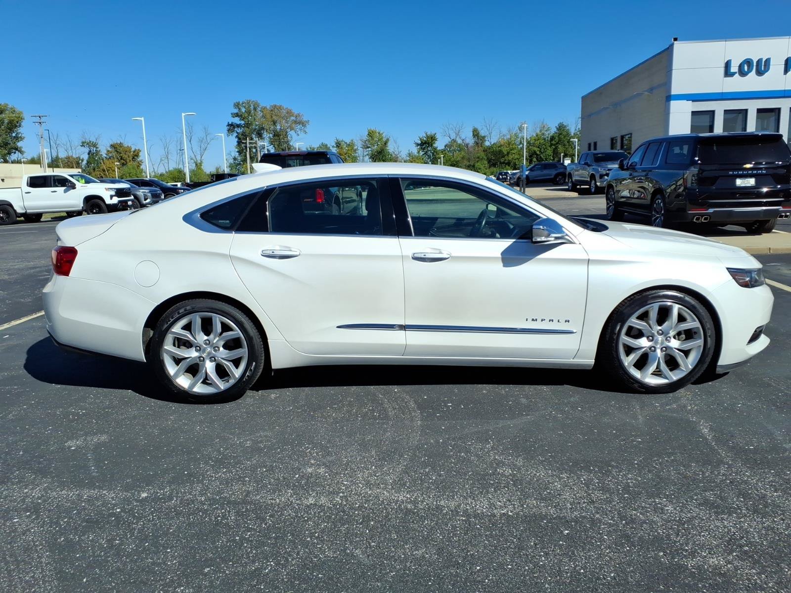 Used 2017 Chevrolet Impala Premier w/ Enhanced Convenience Package FWD image 28