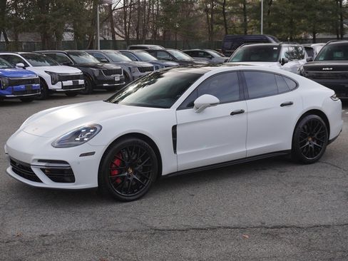 Used 2019 Porsche Panamera Turbo image 10