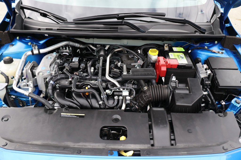 Used 2023 Nissan Sentra SR w/ SR Premium Package FWD image 32