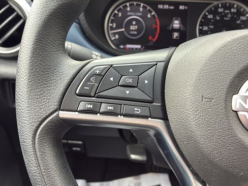 Used 2025 Nissan Versa SV FWD image 25