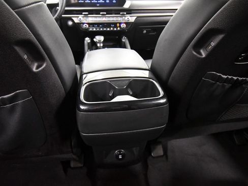 Certified 2024 Kia Telluride S w/ S Sunroof Package AWD/4WD image 17