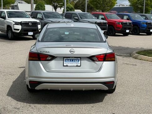 Certified 2025 Nissan Altima 2.5 SV FWD image 7