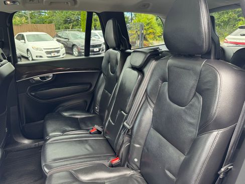 Used 2019 Volvo XC90 T6 Momentum w/ Advanced Package AWD/4WD image 16