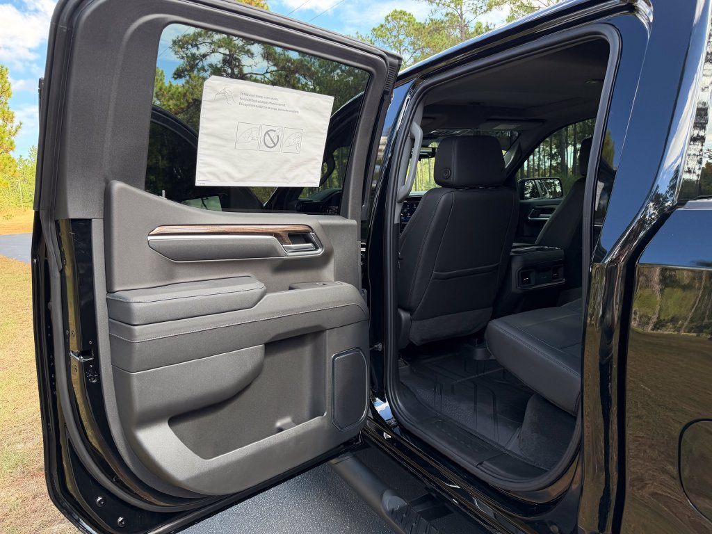 New 2026 Chevrolet Silverado 1500 RST w/ Redline Edition AWD/4WD image 28