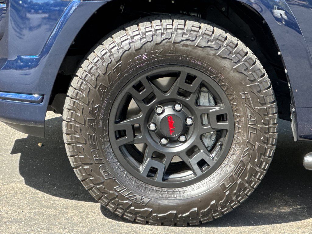 Used 2023 Toyota 4Runner TRD Sport w/ Technology Package AWD/4WD image 36