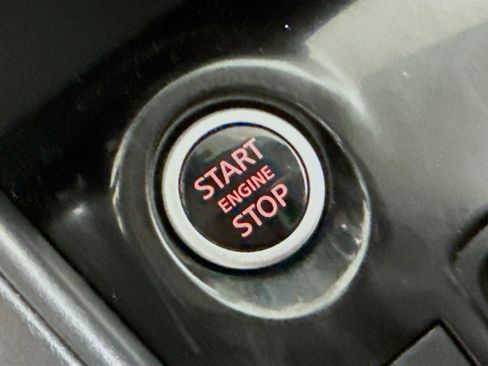 Used 2022 Nissan Kicks S image 22