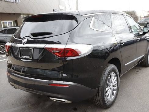 Used 2022 Buick Enclave Essence FWD image 3