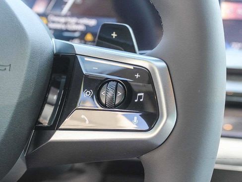 New 2026 BMW 550e xDrive AWD/4WD image 32