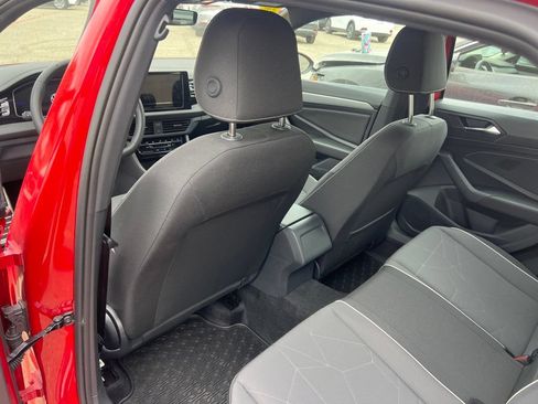 Used 2025 Volkswagen Jetta Sport FWD image 13