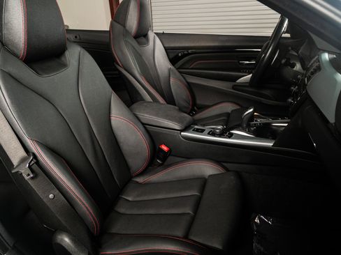 Used 2017 BMW 430i Convertible image 25