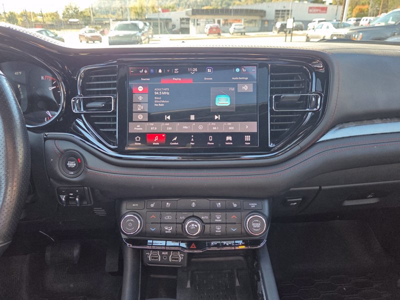 Used 2025 Dodge Durango R/T AWD/4WD image 13