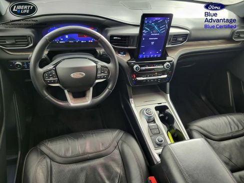 Certified 2022 Ford Explorer Platinum w/ Equipment Group 601A image 34