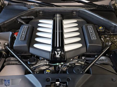Used 2021 Rolls-Royce Dawn RWD image 36