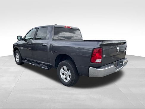 Used 2021 RAM 1500 Classic SLT image 4