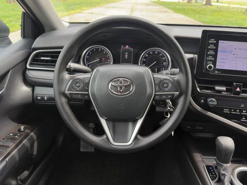 Used 2024 Toyota Camry LE image 4