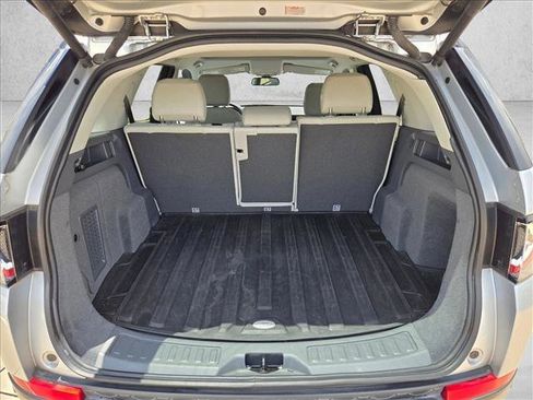 Used 2018 Land Rover Discovery Sport HSE AWD/4WD image 6