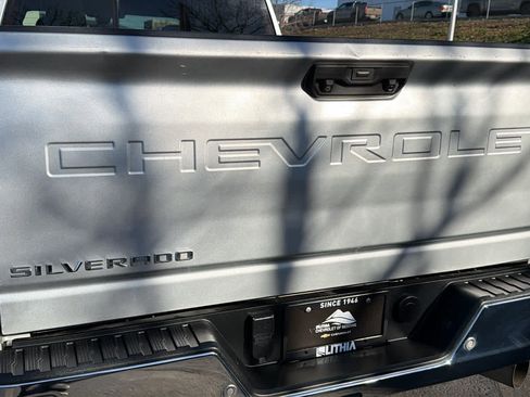 Used 2020 Chevrolet Silverado 2500 LTZ w/ LTZ Premium Package image 27