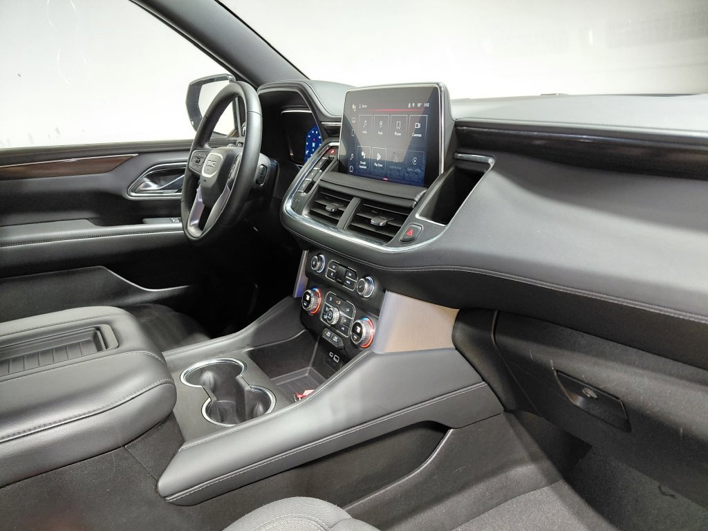 Used 2024 GMC Yukon SLE AWD/4WD image 14